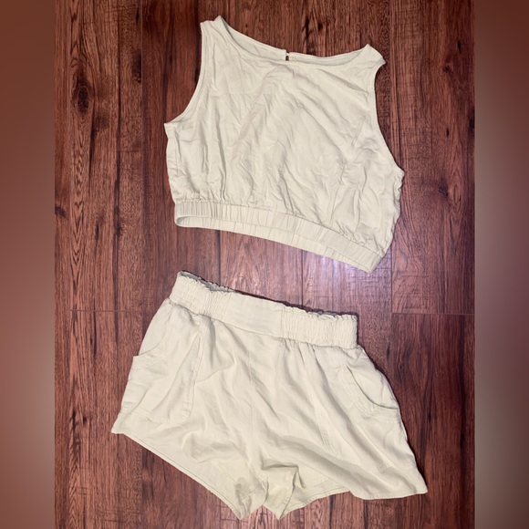 2 piece set in Lemonyellow - Picture 3 of 3